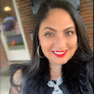 Meet your Posher, Angela